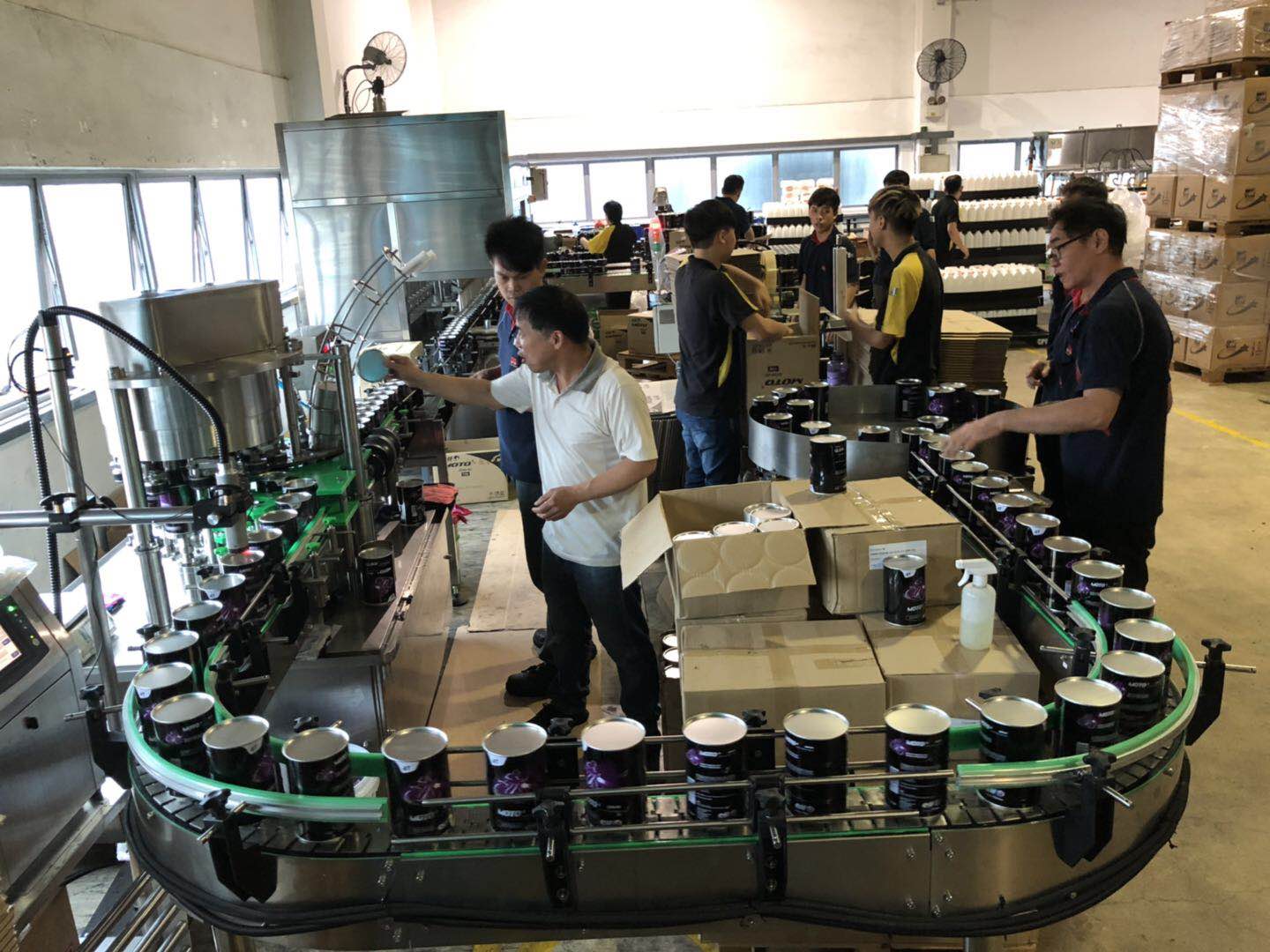 潤滑油灌裝機(jī)